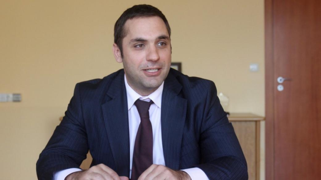Караниколов: България ще може да ремонтира и чужди изтребители