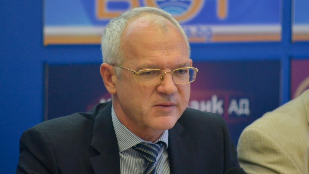 Бизнесът продължава да иска оставката на Петър Илиев като директор на НЕК