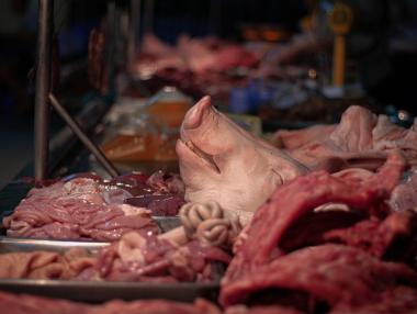 БАБХ забрани продажбата на свинско на фермерските пазари