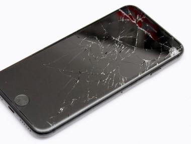 Спасяването на снимки в „умрял“ iPhone е възможна мисия