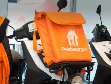 Лидерите в доставките на храна Takeaway.com и Just Eat се сливат