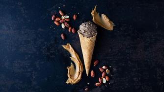 Луксозен сладолед, направен от насекоми