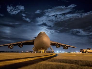 Американец опита да се качи в самолет с гранатомет