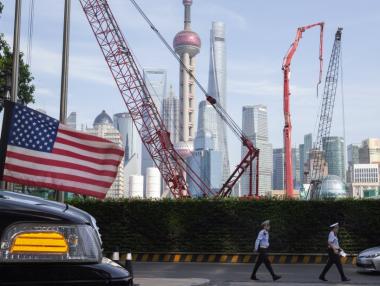 САЩ и Китай стартираха двудневни търговски преговори в Шанхай