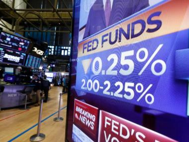 Свалянето на лихвите в САЩ не зарадва пазарите