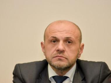 Дончев: Заради теча в НАП трябва да се затегне режимът за отпускане на бързи кредити