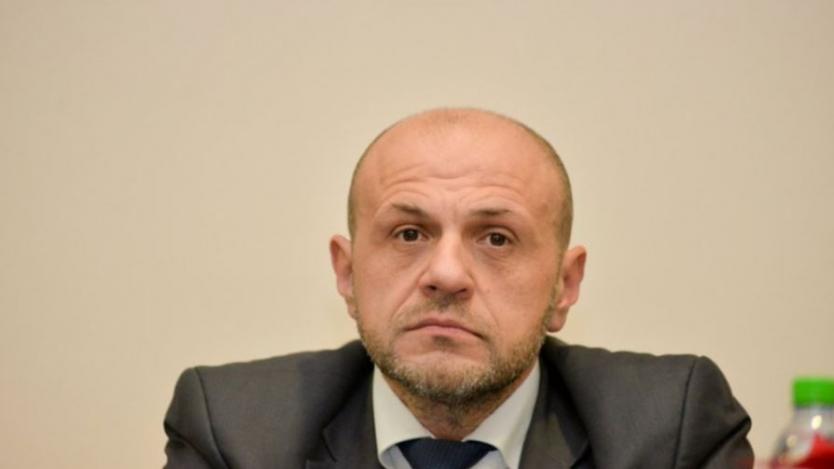 Дончев: Заради теча в НАП трябва да се затегне режимът за отпускане на бързи кредити
