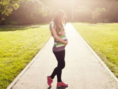 България е първа в ЕС по раждания от майки под 20 години