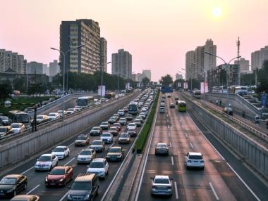 Продажбите на коли във Великобритания са на 7-годишно дъно