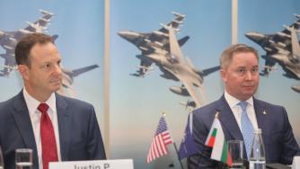 Първите F-16 ще дойдат у нас през 2023 г.