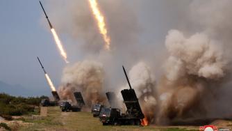 Северна Корея изстреля още две ракети в посока Японско море