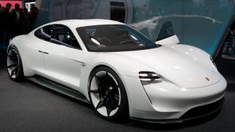 Porsche с електрически спортен автомобил до края на годината