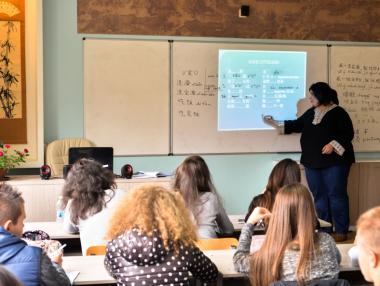 МОН ще даде 2 млн. лв. за „електронни дневници“