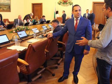 Правителството даде 12 млн. лв. за заплати и оборудване в поредното държавно дружество