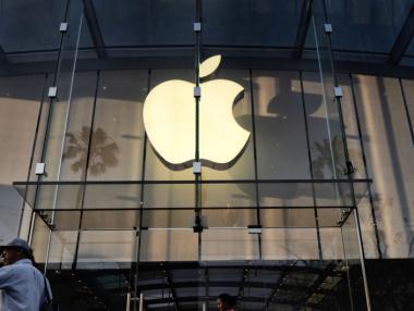 Apple поскъпна след отложените от Тръмп мита