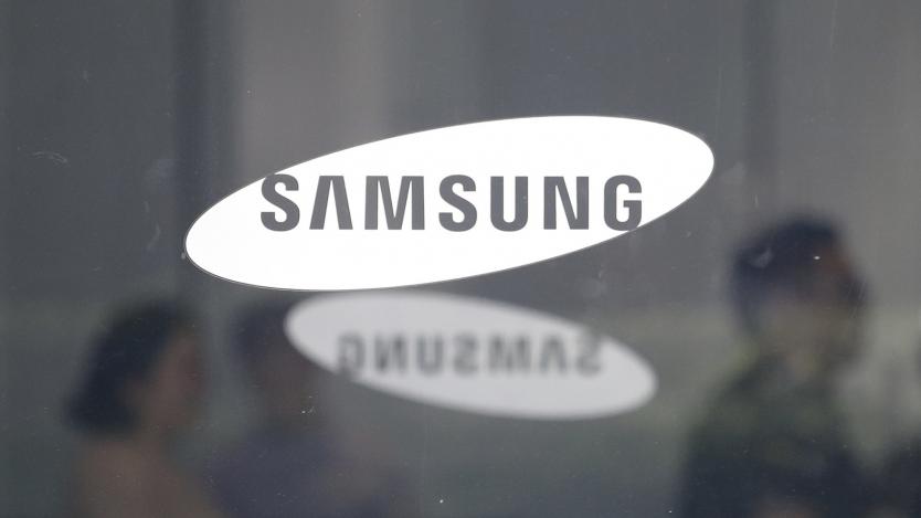 Пазарът кара Samsung да преосмисли производството на LCD екрани