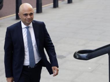 Британският финансов министър ще понижи данъците