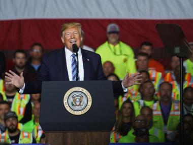 Тръмп се пошегува с Гренландия