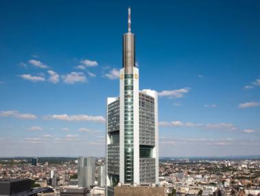 Commerzbank обмисля закриване на 100-200 клона