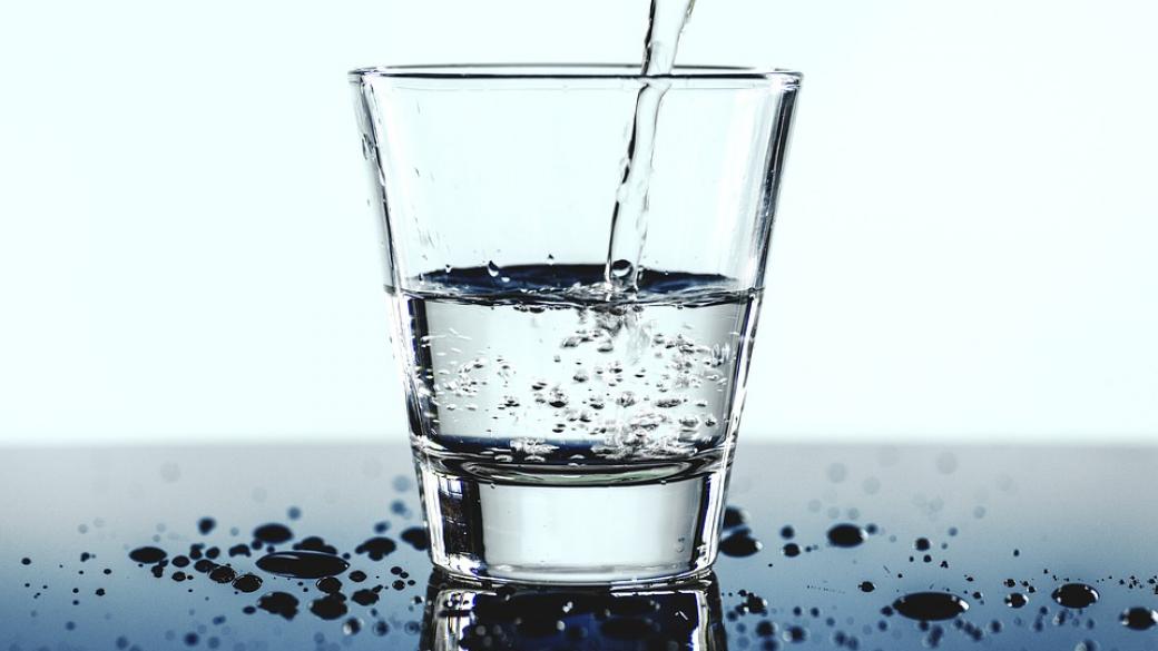 СЗО: Рискът за здравето от пластмасата в питейната вода е нисък
