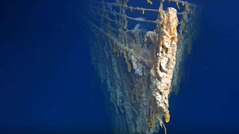 „Титаник“ бавно изчезва в морското дъно