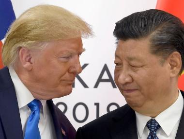 Китай удари САЩ с нови мита, включително върху вноса на коли