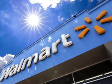 Amazon и Walmart се оплакаха от самозапалващи се соларни покриви на Tesla