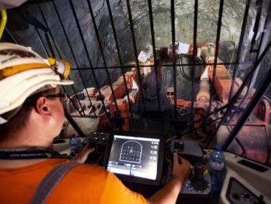 „Дънди Прешъс Металс“ е в дигиталната ера