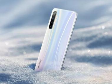 Задава се първият смартфон с 64-мегапикселова камера