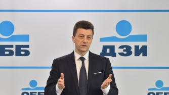 Андронов: Трябва да сме внимателни с ниските лихви по кредитите