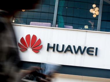 Huawei пуска новия си смартфон от висок клас