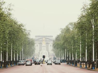 Британската автомобилна индустрия отчита най-лошия си спад от 2001 г.