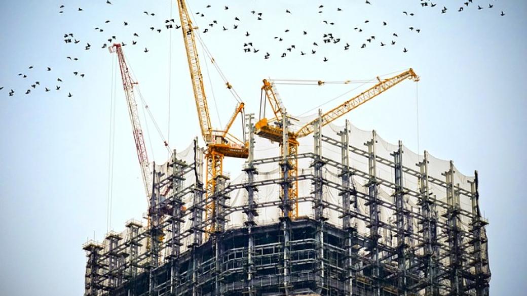 Великобритания отчита най-големия спад на ново строителство от 2009 г.
