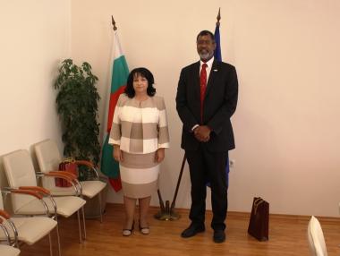 Петкова: С развитието на ядрената енергия можем да решим важни въпроси с климата