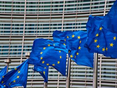 ЕК вижда все по-голяма вероятност за „твърд“ Brexit
