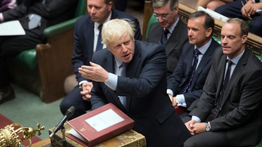Британските депутати забраниха на Джонсън да осъществява „твърд“ Brexit