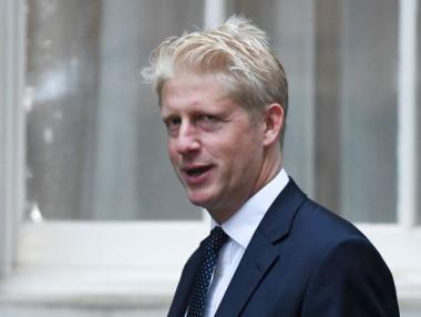 И братът на Борис Джонсън подаде оставка като министър и депутат