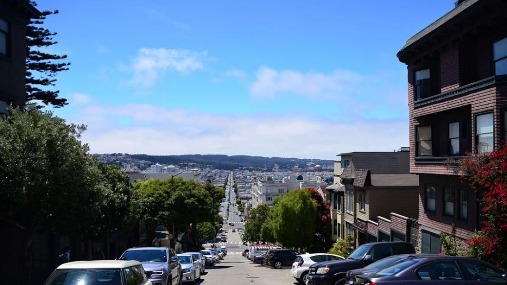 Сан Франциско въвежда такса за шофиране по „кривата“ улица