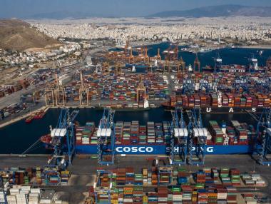 Неочаквано свиване на китайския износ през август