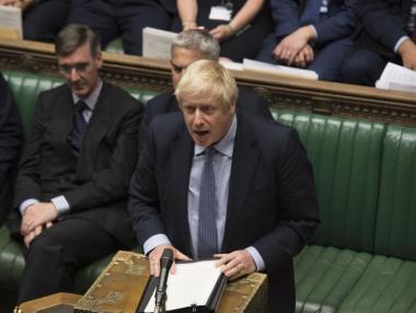 Британският парламент ще решава за предсрочните избори