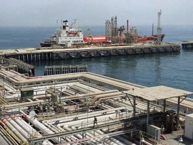 Петролът поскъпва за пета поредна сесия