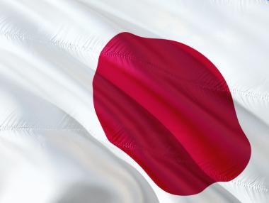 Всички японски министри са подали оставки