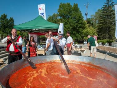 Фестивалът на розовия домат събра за трети път най-добрите фермери