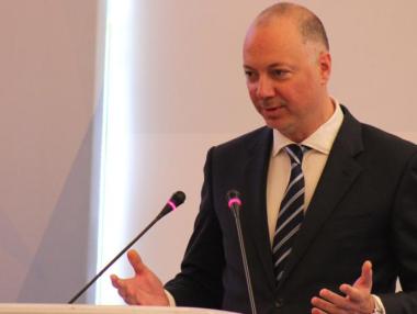 Росен Желязков ще обсъди с други министри от ЕС стратегията спрямо пакет „Мобилност“
