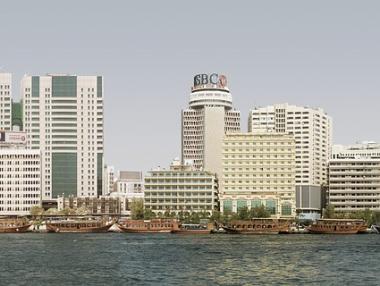 Британските банки са затворили над една трета от клоновете си