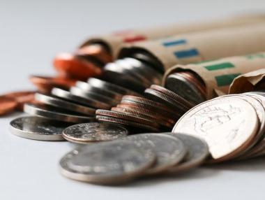 Домакинствата продължават да трупат депозити