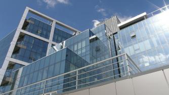 Пазарът на бизнес имоти в България бележи драстичен спад