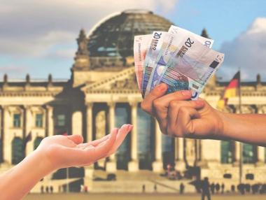 Заемите между приятели и роднини вредят на отношенията