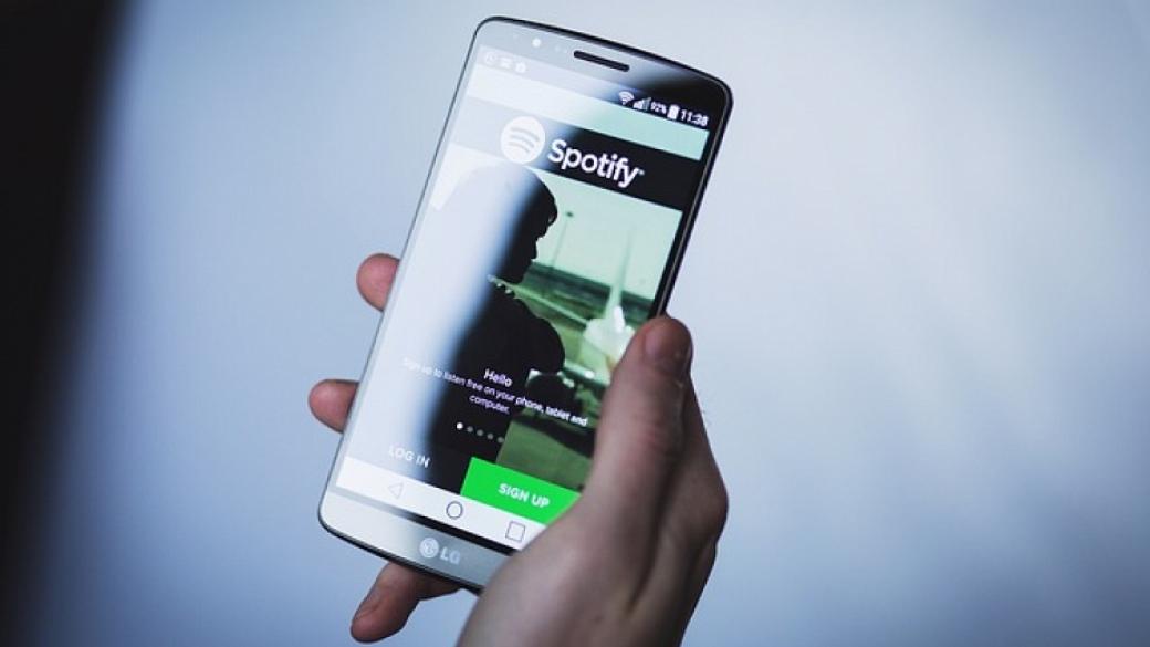 Spotify вече предлага комбинирани плейлисти с музика и подкасти