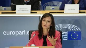 Мария Габриел впечатли евродепутатите